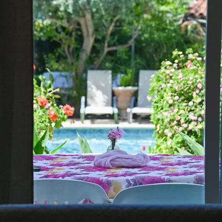 بيت ضيافة Kritos Apartments-one Bedroom